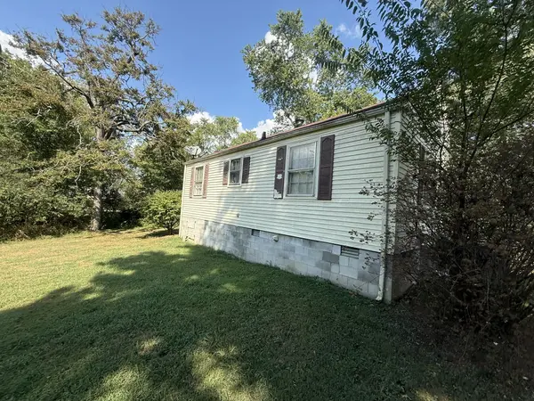 911 Craig St, Gallatin, TN 37066