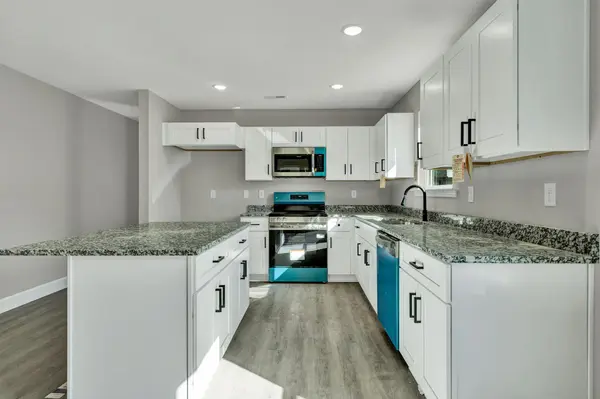 1012 Tunnel Boulevard, Chattanooga, TN 37411