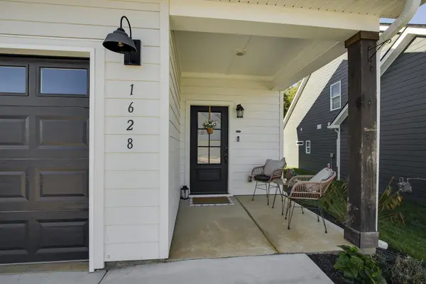 1628 Spring Berry Lane, Knoxville, TN 37924