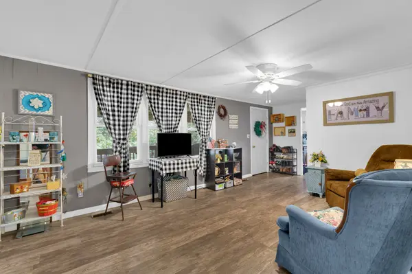 105 Wells St, Estill Springs, TN 37330