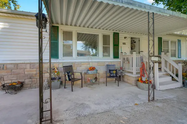 105 Wells St, Estill Springs, TN 37330