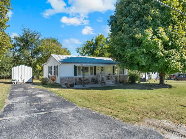 105 Wells St, Estill Springs, TN 37330