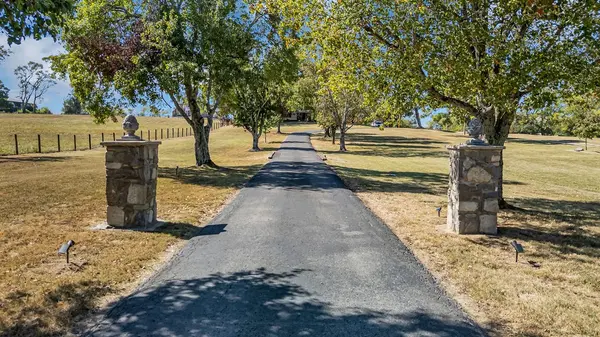 630 Douglas Ln, Gallatin, TN 37066