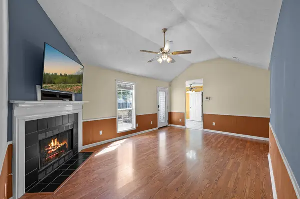 40 Glenhurst Dr, Jackson, TN 38305