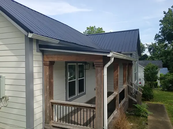 202 Cherry St, Dickson, TN 37055