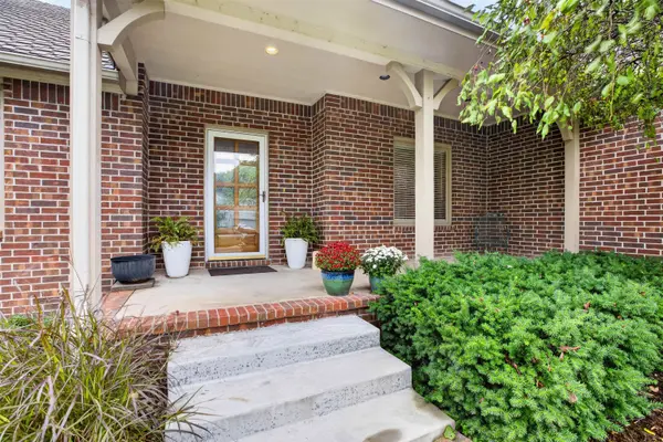 12621 E Edgewood Drive, Wichita, KS 67206
