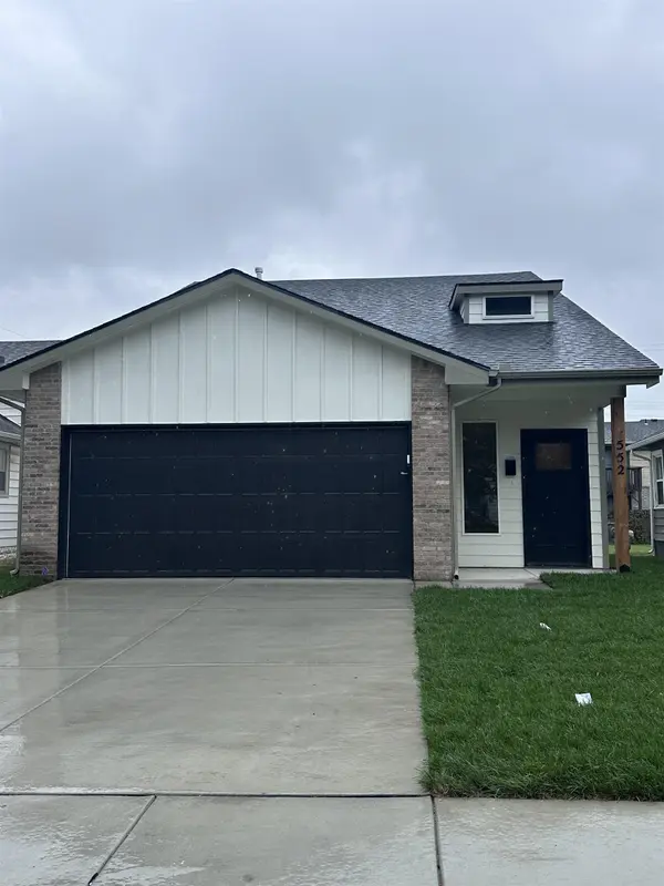 552 N Dellrose Ave, Wichita, KS 67208