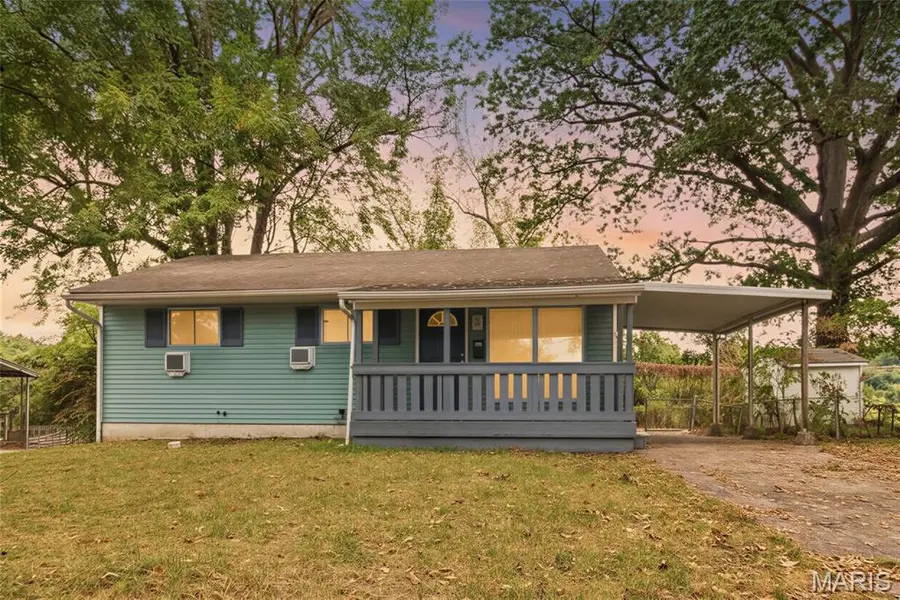 261 Glen Garry RD, St Louis, MO 63137