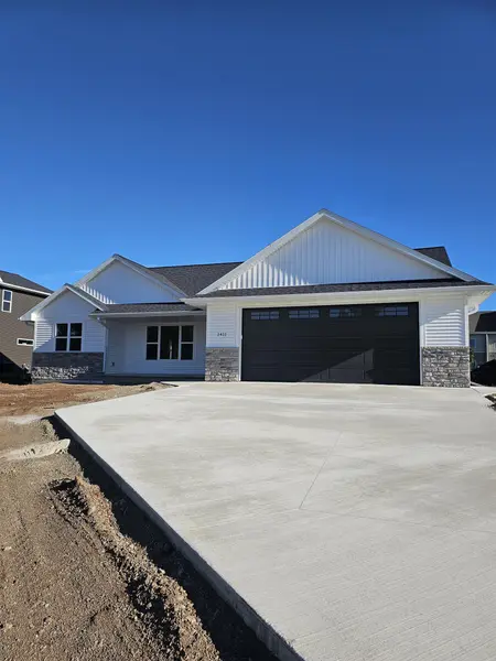 1411 HOFFMAN RD, Green Bay, WI 54311