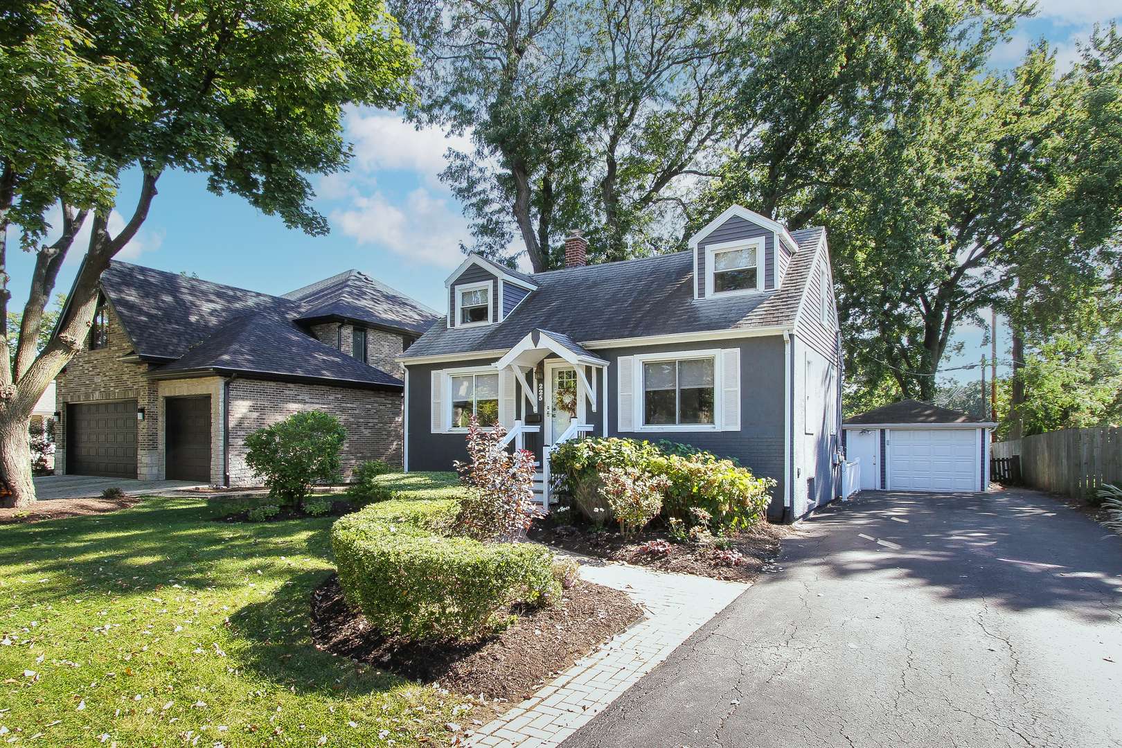 225 Indianapolis AVE, Downers Grove, IL 60515