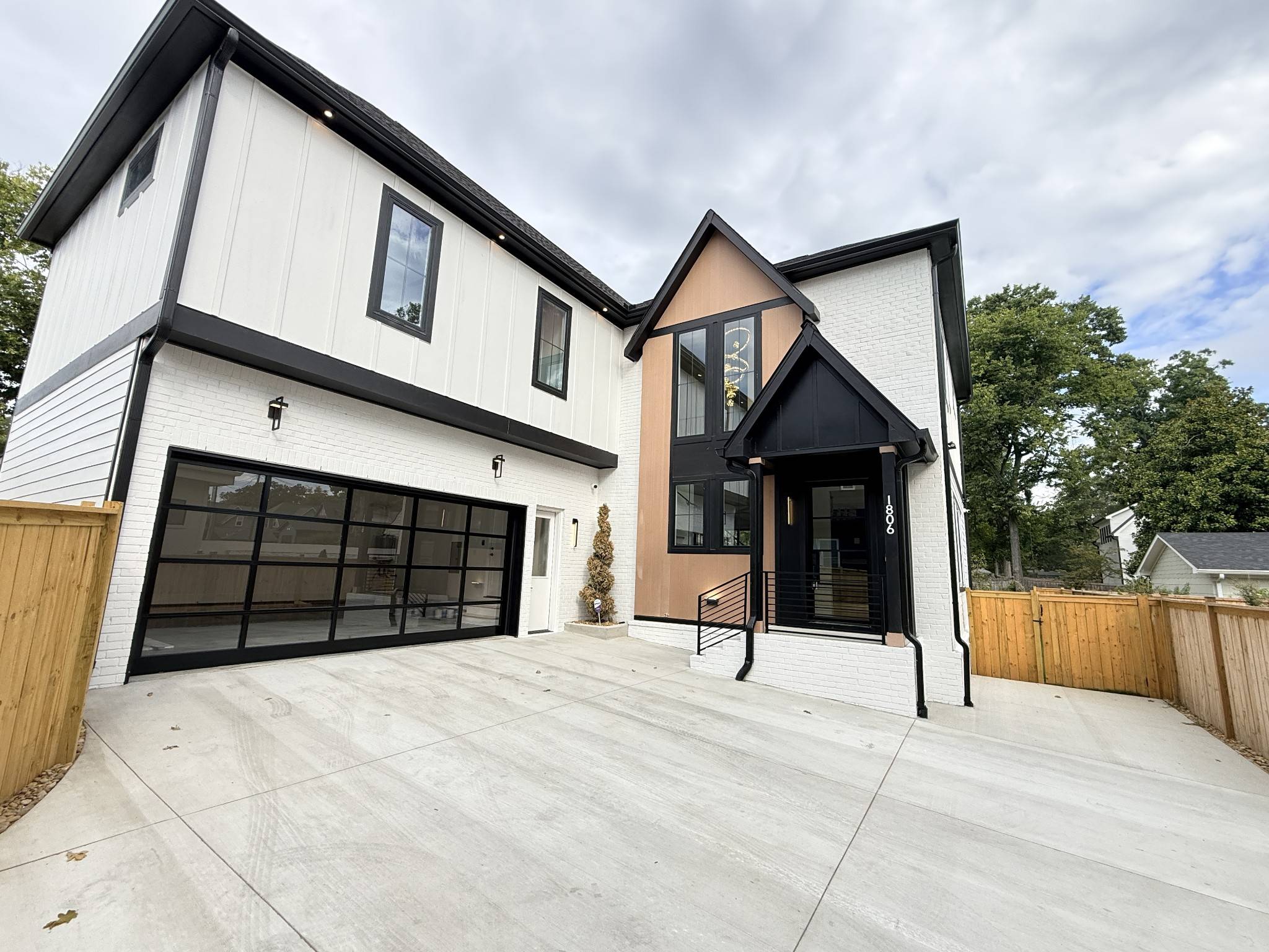 1806 Shackleford Rd, Nashville, TN 37215
