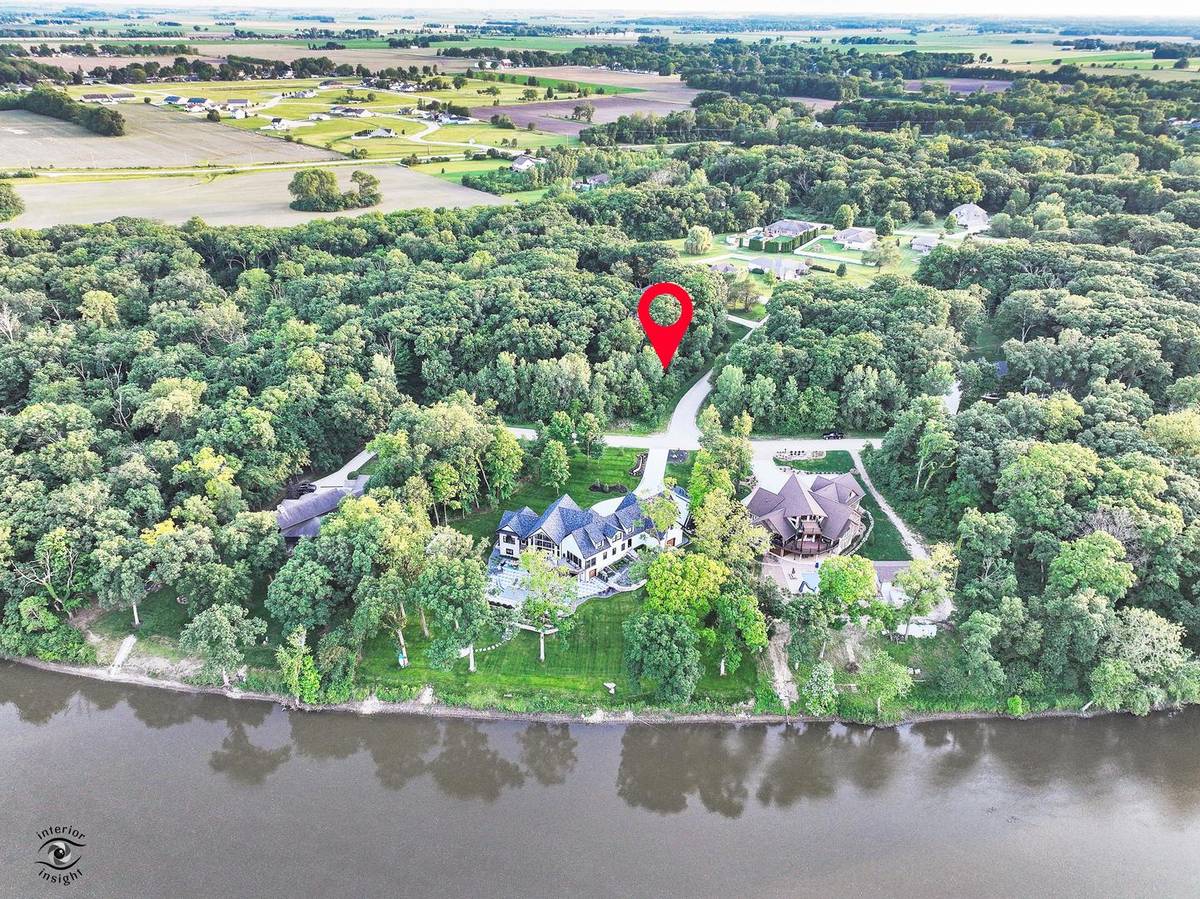 1268 Deer Path, Kankakee, IL 60901