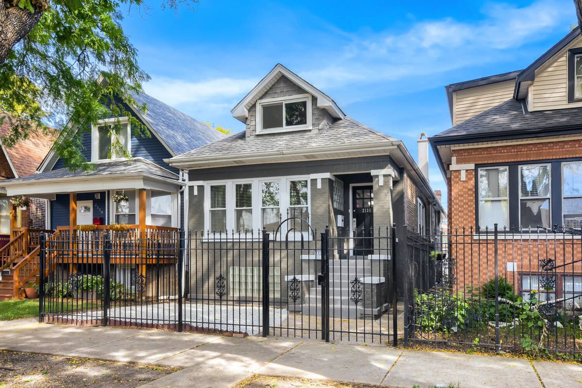 2135 N Kilbourn AVE, Chicago, IL 60639