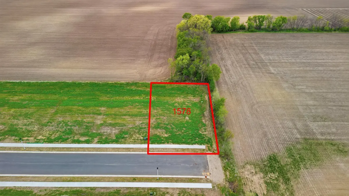 1578 Cullen ST, Saint Peter, MN 56082