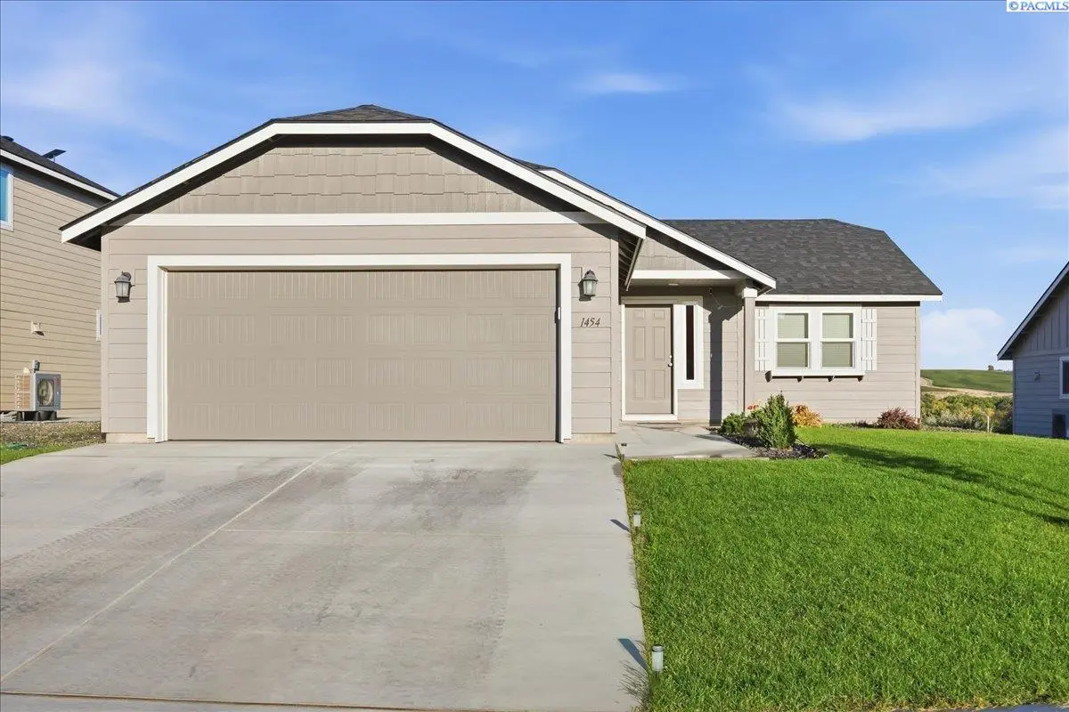 1454 9th street, Benton City, WA 99320