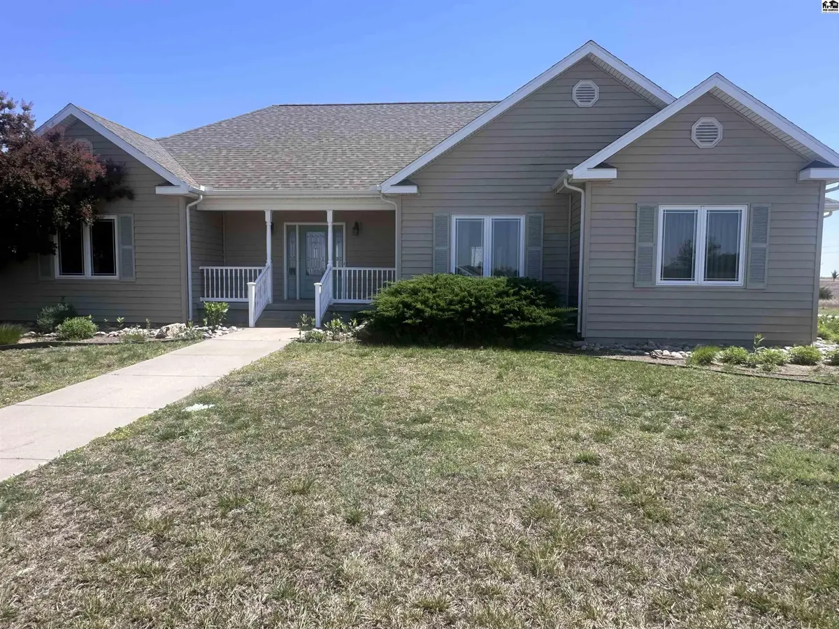 10204 SW Eastridge Rd, Pratt, KS 67124