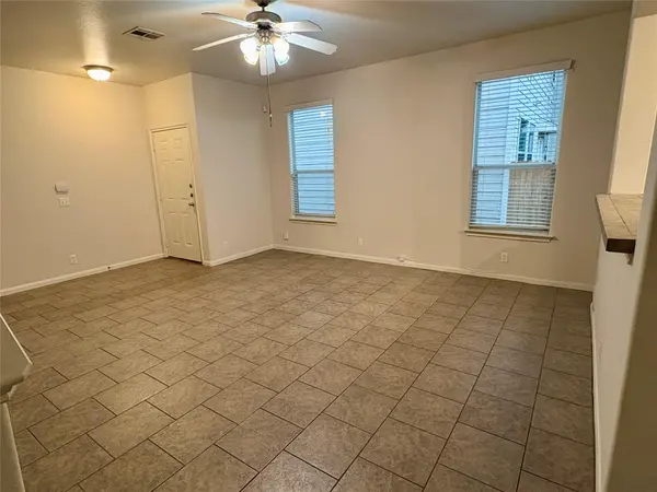 2409 Allred DR #B, Austin, TX 78748