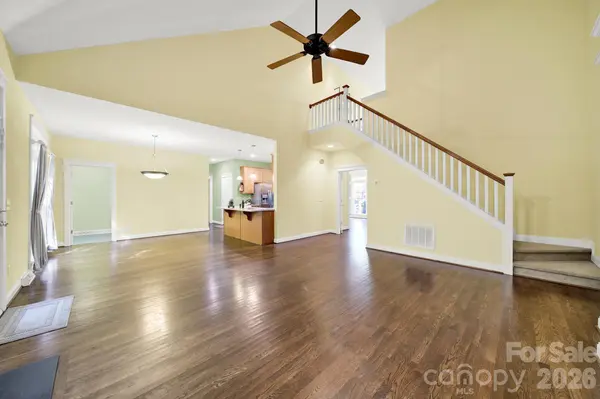 1512 Calvin Hal RD, Lake Wylie, SC 29710