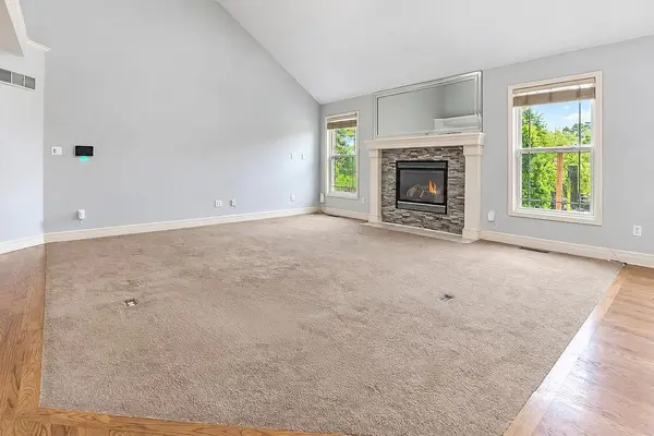 4383 SW Creekview DR, Lee's Summit, MO 64082