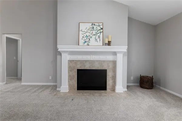 625 Midjay DR, Liberty, MO 64068