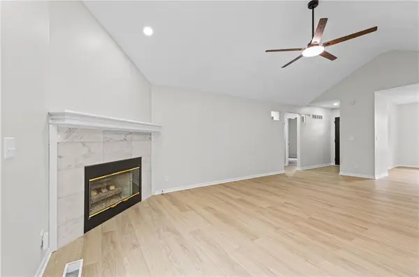 1203 E 118 TER, Kansas City, MO 64131