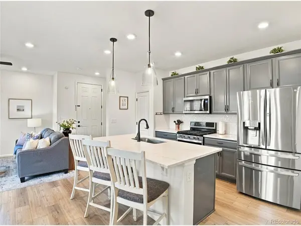 4317 S Netherland, Aurora, CO 80015