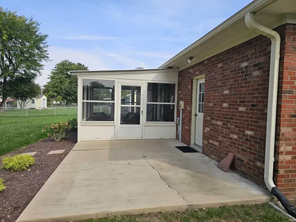 303 Princeton LN, Logansport, IN 46947