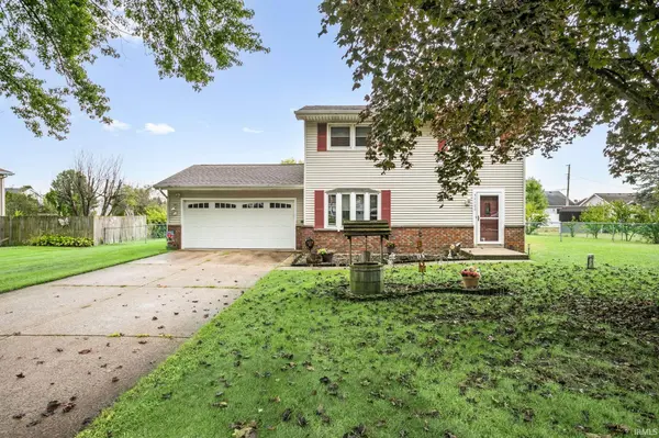 52122 Justine DR, South Bend, IN 46628