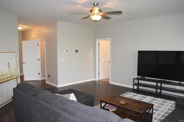 11415 Oscar DR, Evansville, IN 47725