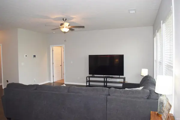 11415 Oscar DR, Evansville, IN 47725