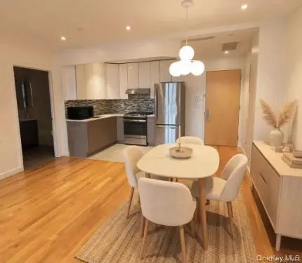 4223 Parsons BLVD #5D, Flushing, NY 11355