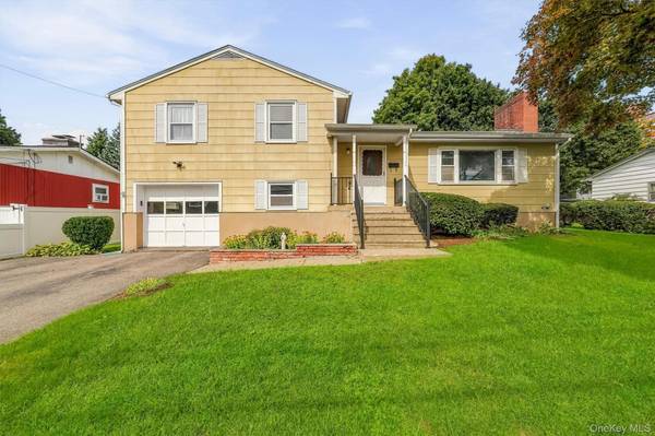 224 Bleloch AVE, Peekskill, NY 10566