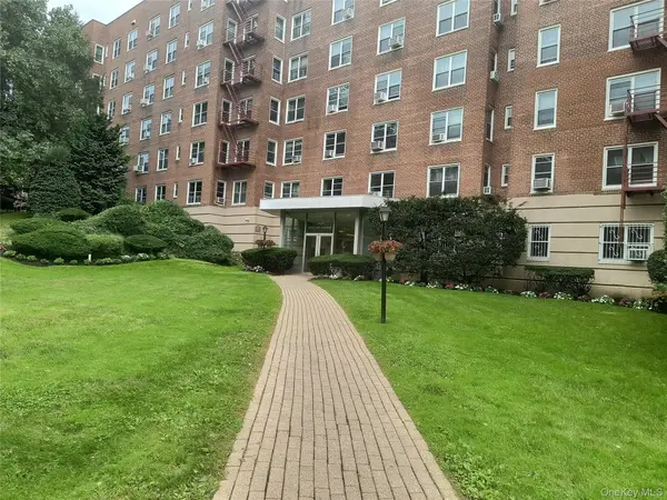 1304 Midland AVE #B41, Yonkers, NY 10704
