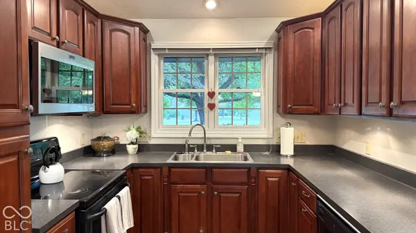 18020 Sun Ridge CIR, Noblesville, IN 46062
