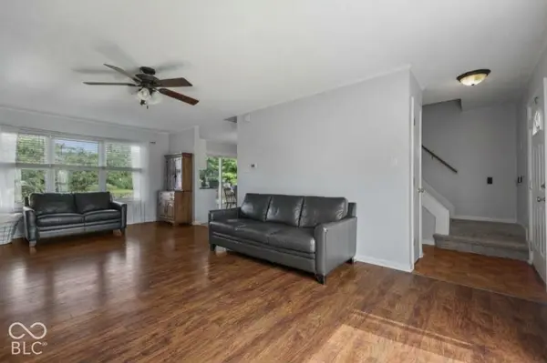8465 Summertree, Indianapolis, IN 46256