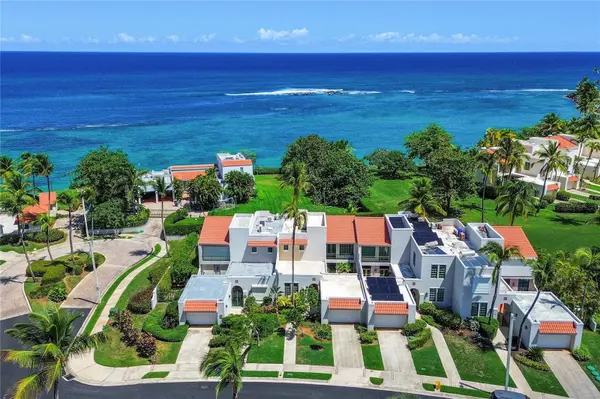 1 URB. DORADO REEF #P-65, Dorado, PR 00646