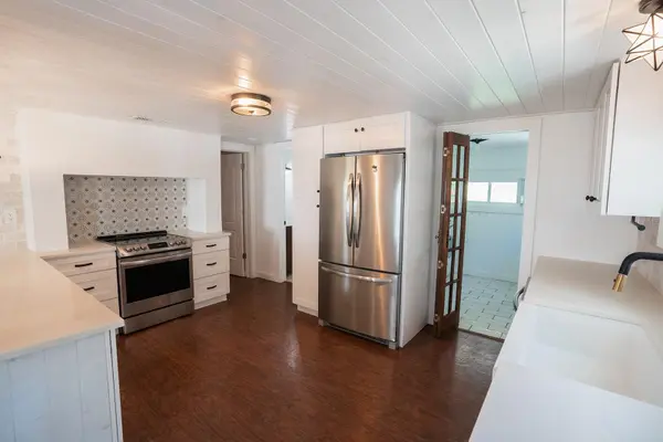 1112 W KIRBY ST, Tampa, FL 33604