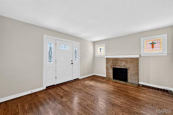 9515 Marlowe AVE, St Louis, MO 63114