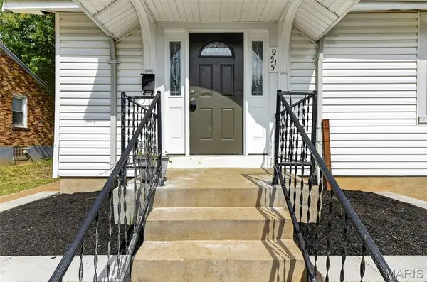9515 Marlowe AVE, St Louis, MO 63114