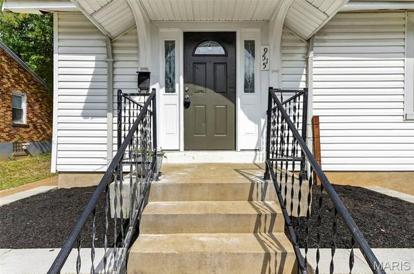 9515 Marlowe AVE, St Louis, MO 63114