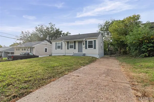 400 Crawford RD, Unincorporated, MO 63137