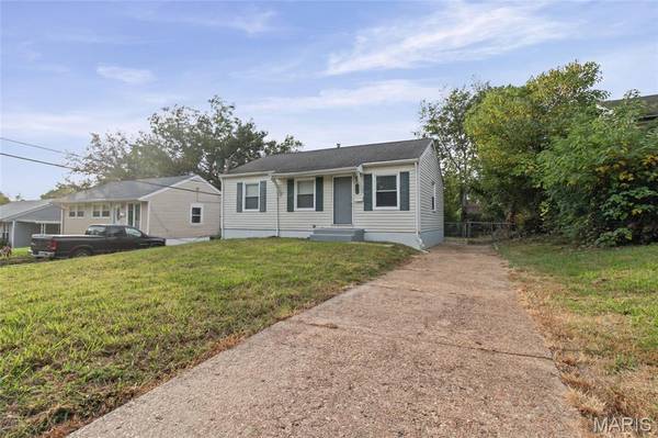 400 Crawford RD, Unincorporated, MO 63137