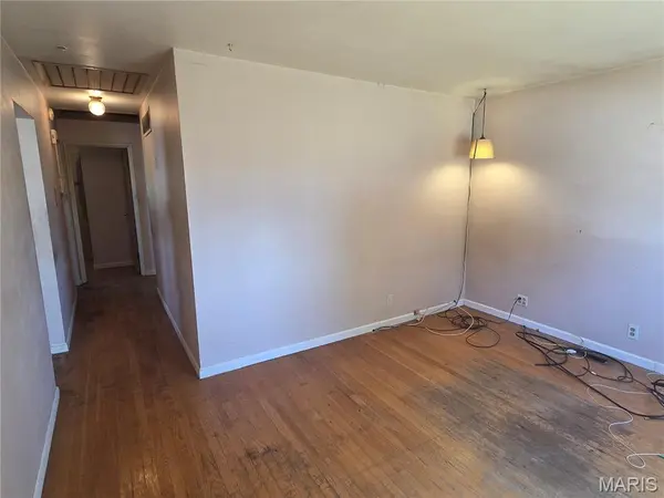 3651 Weber RD, St Louis, MO 63125