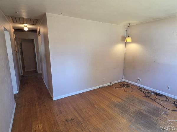 3651 Weber RD, St Louis, MO 63125