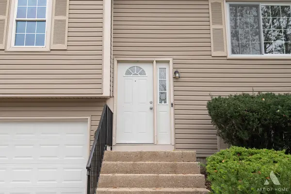 20463 S Graceland LN, Frankfort, IL 60423