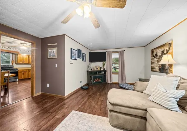 214 N Jackson AVE, Polo, IL 61064