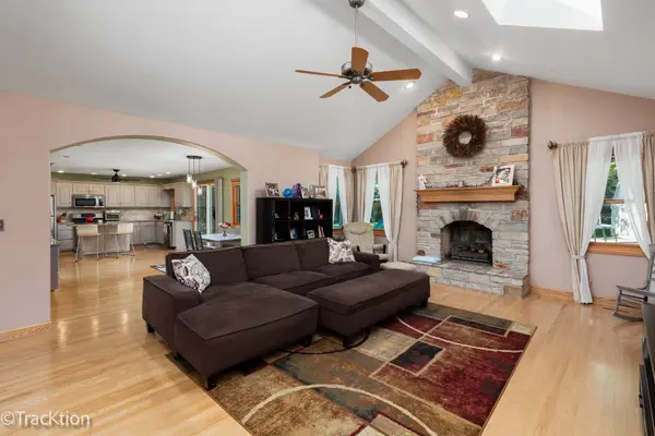 8102 Tennessee AVE, Willowbrook, IL 60527