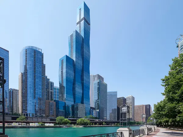 363 E Wacker DR #5205, Chicago, IL 60601
