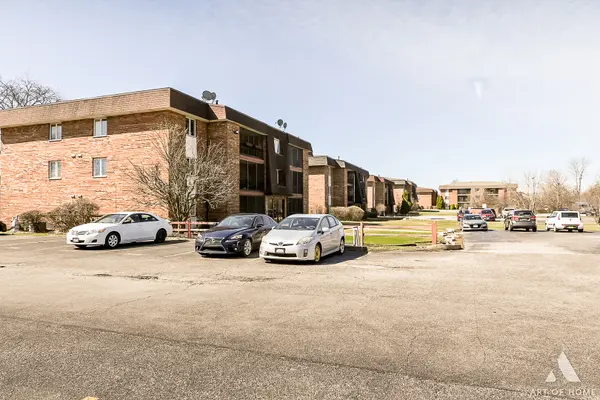 9114 W 140th ST #201, Orland Park, IL 60462