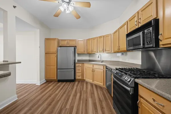 3115 Town Square DR #408, Rolling Meadows, IL 60008